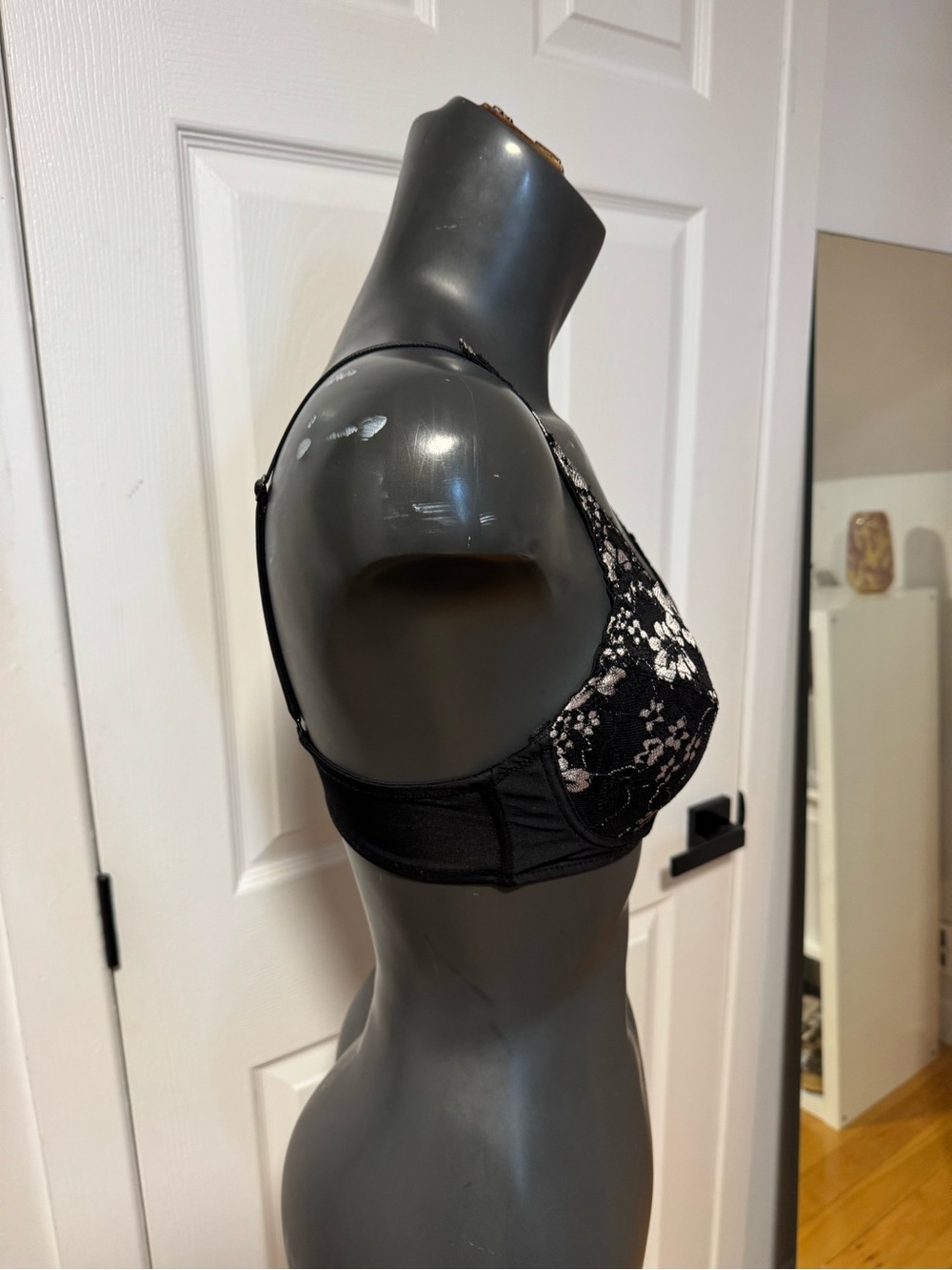 bra - Picture 4 of 5